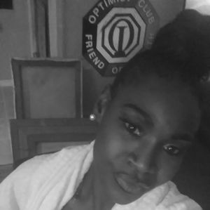 Meet your Posher, Latosha call 3143804008